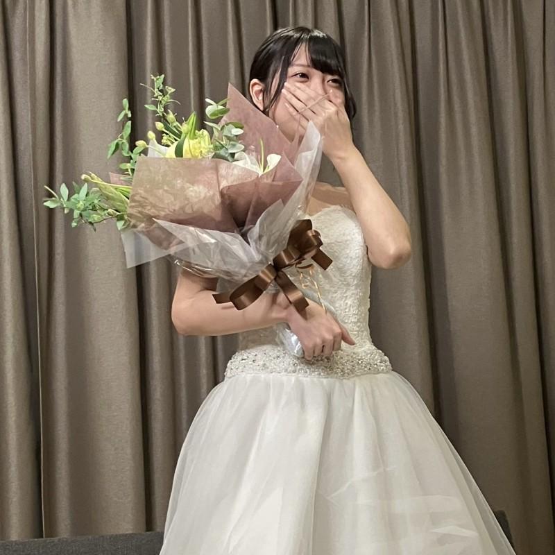 FC2-PPV-3237415 - [Enfin en vente] Le mariage de remise des diplômes en larmes d'Erika-chan !  - Défiez la récompense lors de la séance photo personnelle de Thanksgiving des fans !  - Version prévente avec livre photo !